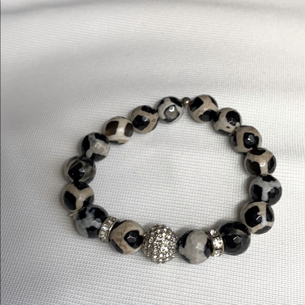 Beaded stretch bracelet
